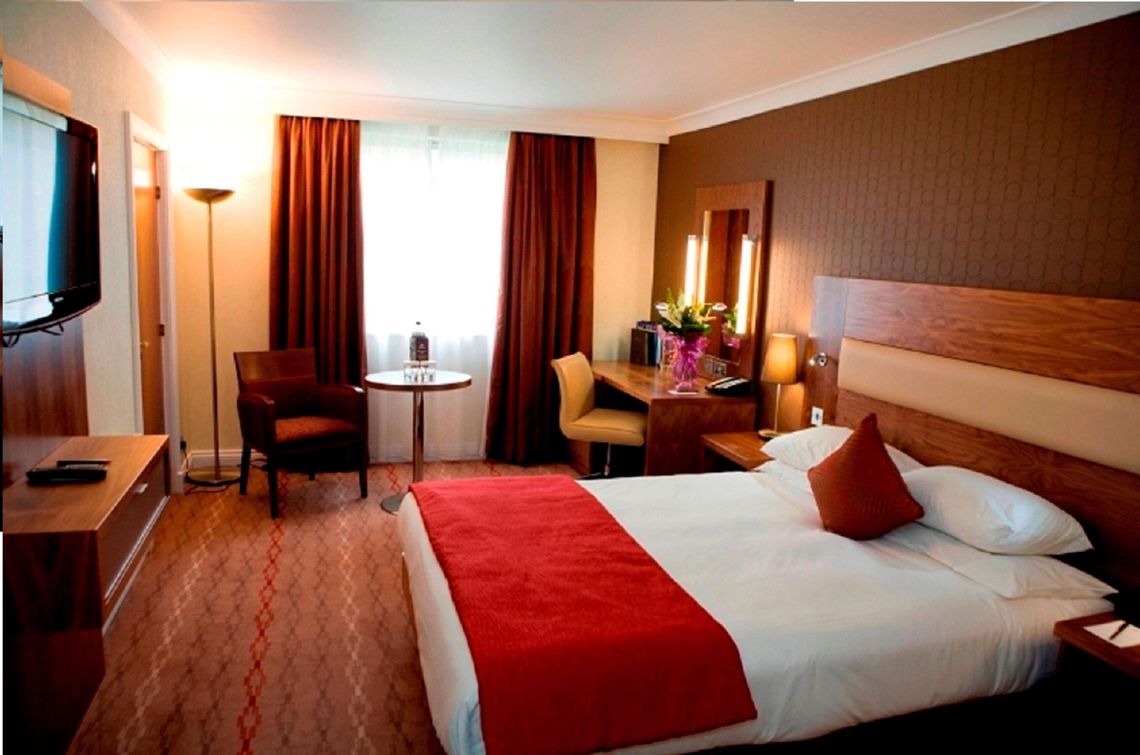 ดับเบิลทรี บาย ฮิลตัน โฮเต็ล บริสทอล นอร์ท Hotel อัลมอนด์สเบอรี ภายนอก รูปภาพ