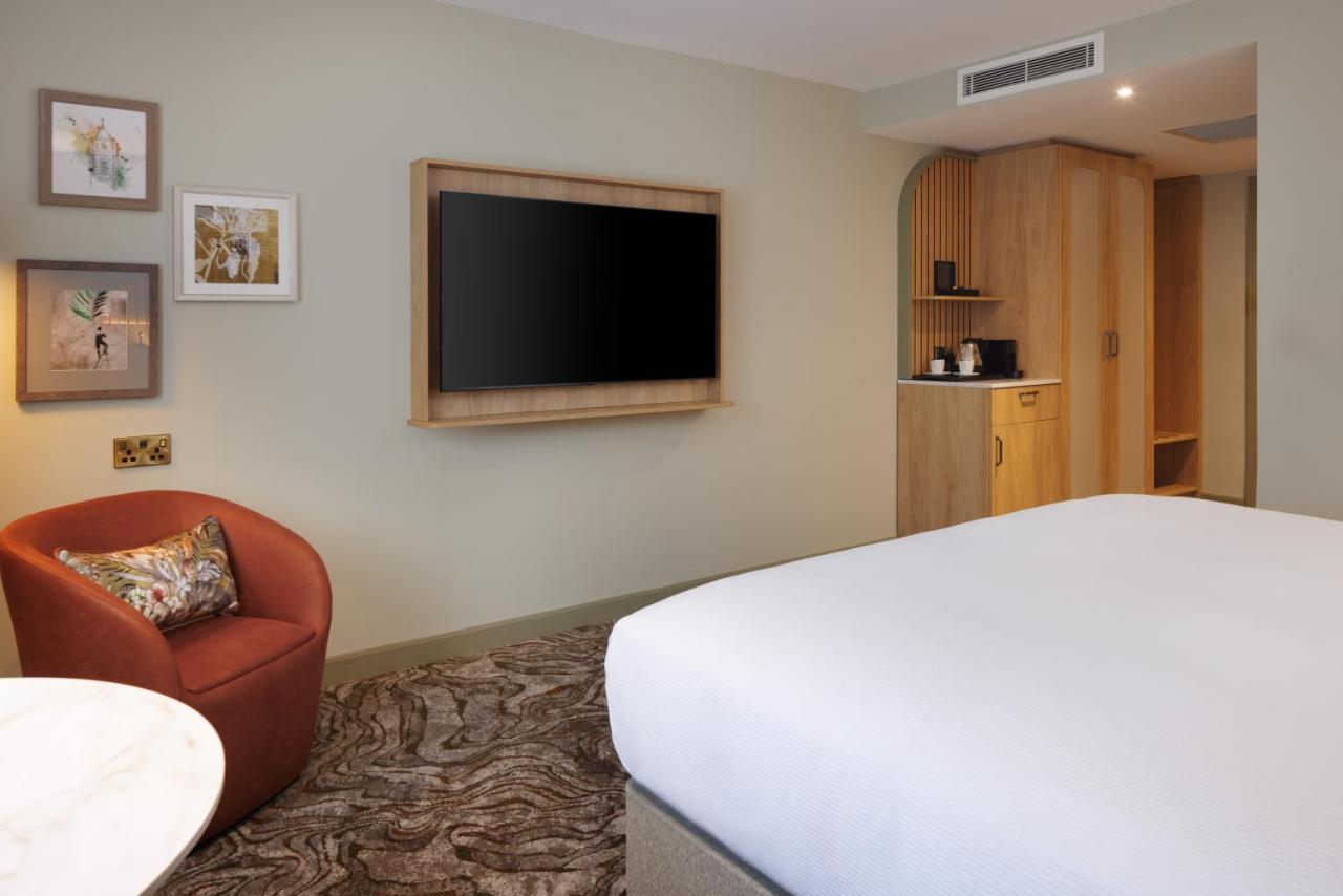 ดับเบิลทรี บาย ฮิลตัน โฮเต็ล บริสทอล นอร์ท Hotel อัลมอนด์สเบอรี ภายนอก รูปภาพ