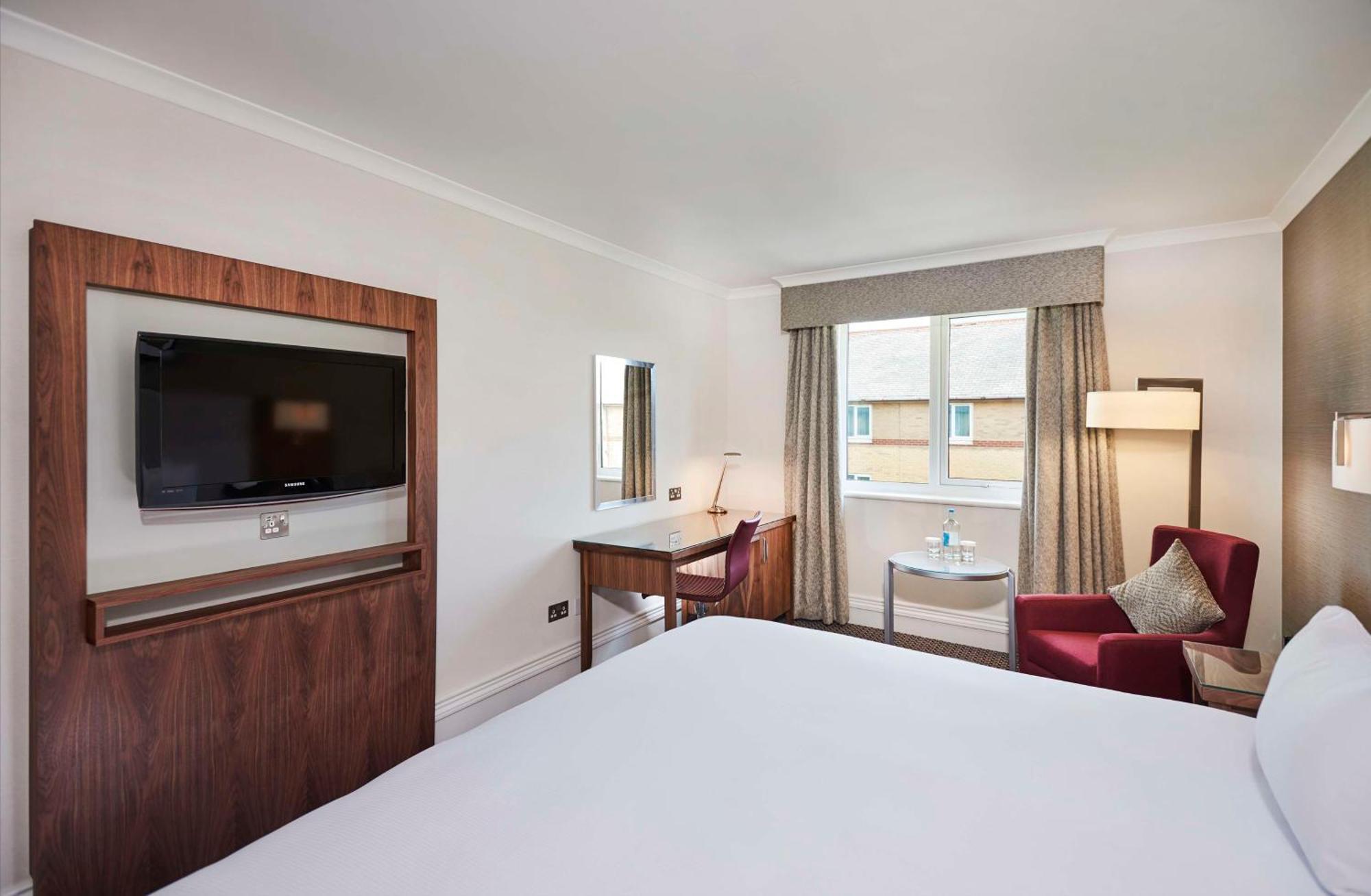 ดับเบิลทรี บาย ฮิลตัน โฮเต็ล บริสทอล นอร์ท Hotel อัลมอนด์สเบอรี ภายนอก รูปภาพ