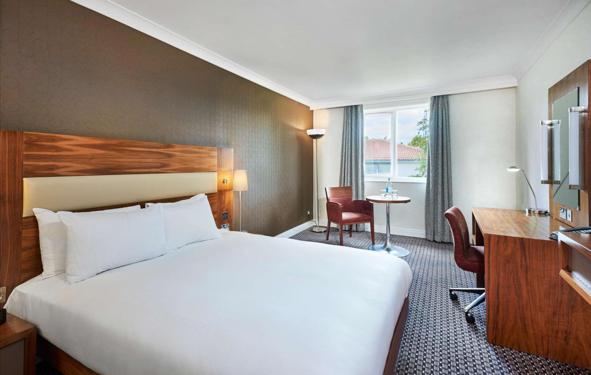 ดับเบิลทรี บาย ฮิลตัน โฮเต็ล บริสทอล นอร์ท Hotel อัลมอนด์สเบอรี ภายนอก รูปภาพ