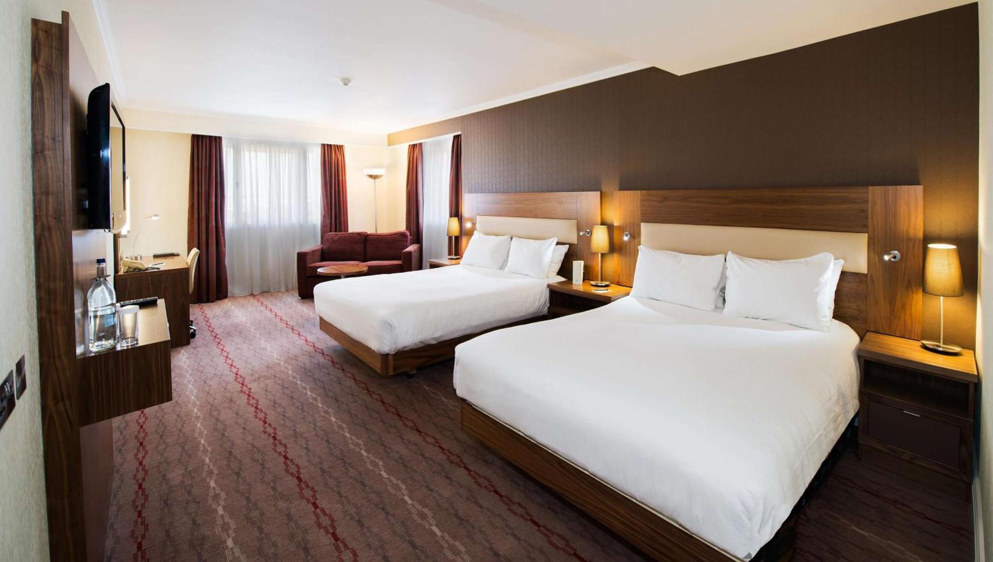 ดับเบิลทรี บาย ฮิลตัน โฮเต็ล บริสทอล นอร์ท Hotel อัลมอนด์สเบอรี ภายนอก รูปภาพ