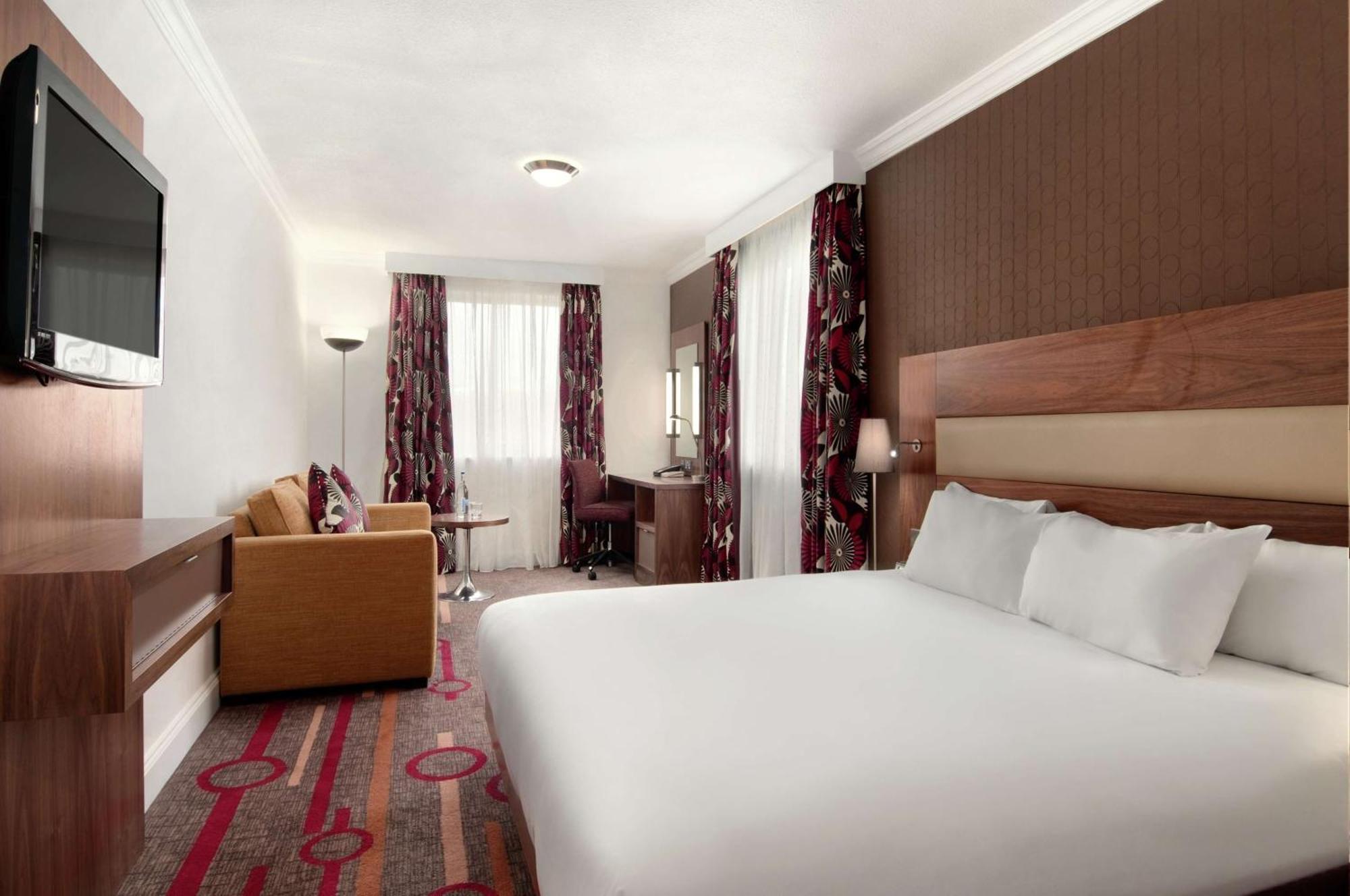 ดับเบิลทรี บาย ฮิลตัน โฮเต็ล บริสทอล นอร์ท Hotel อัลมอนด์สเบอรี ภายนอก รูปภาพ